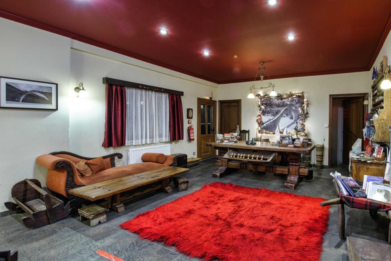 Hotel Teloneio Plaka  Bagian luar foto